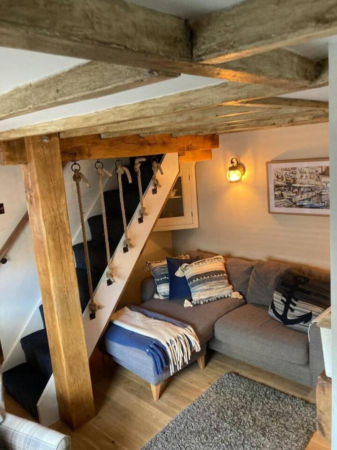 Stunning Quirky 2-Bed Cottage In New Brighton Уолласи Экстерьер фото