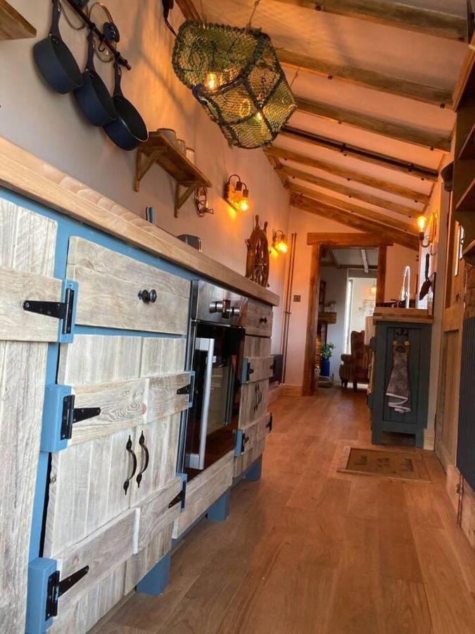 Stunning Quirky 2-Bed Cottage In New Brighton Уолласи Экстерьер фото